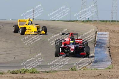 media/Apr-30-2022-CalClub SCCA (Sat) [[98b58ad398]]/Group 6/Race (Outside Grapevine)/